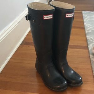 Tall Hunter Rainboots
